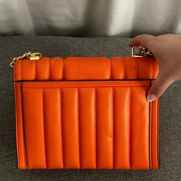 Michael Kors Whitney Large Quilted Leather Convertible Shoulder Bag - Picture 3 of 10